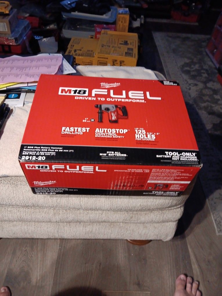 Milwaukee M18 1" Sds Plus Rotary Hammer