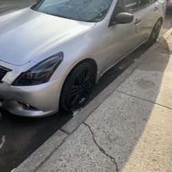2011 Infiniti G37x