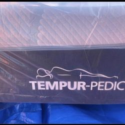 Brand New King Size Tempur Pedic 1.0 Pro Adapt Medium firm Mattress!!
