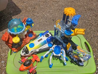 Imaginext toy bundle