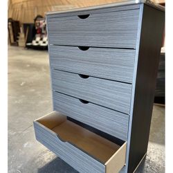 Dresser/ Five drawers dresser