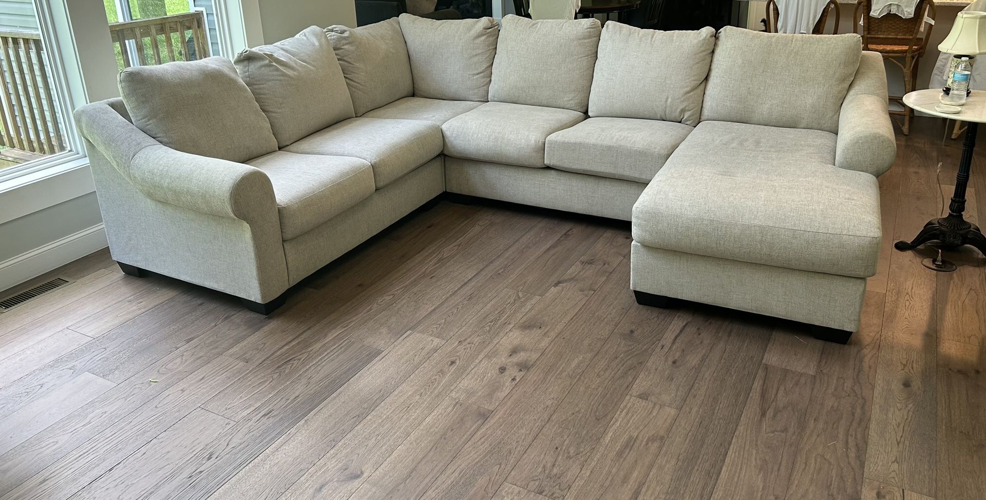 Carnaby 4 Piece Sectional With chaise
