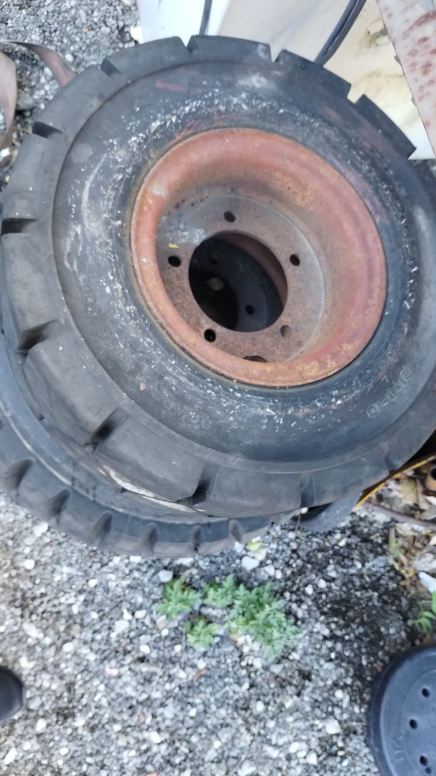 Llantas Para Forklift Nuevas