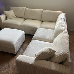 New Corduroy Sectional Couch with Ottoman! Includes Free Delivery 🚚!