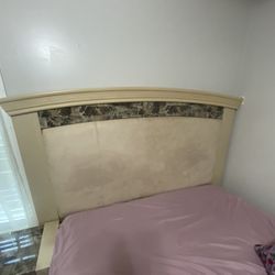 Queen Bed Set 