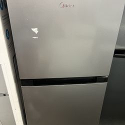 Midea Mini Fridge