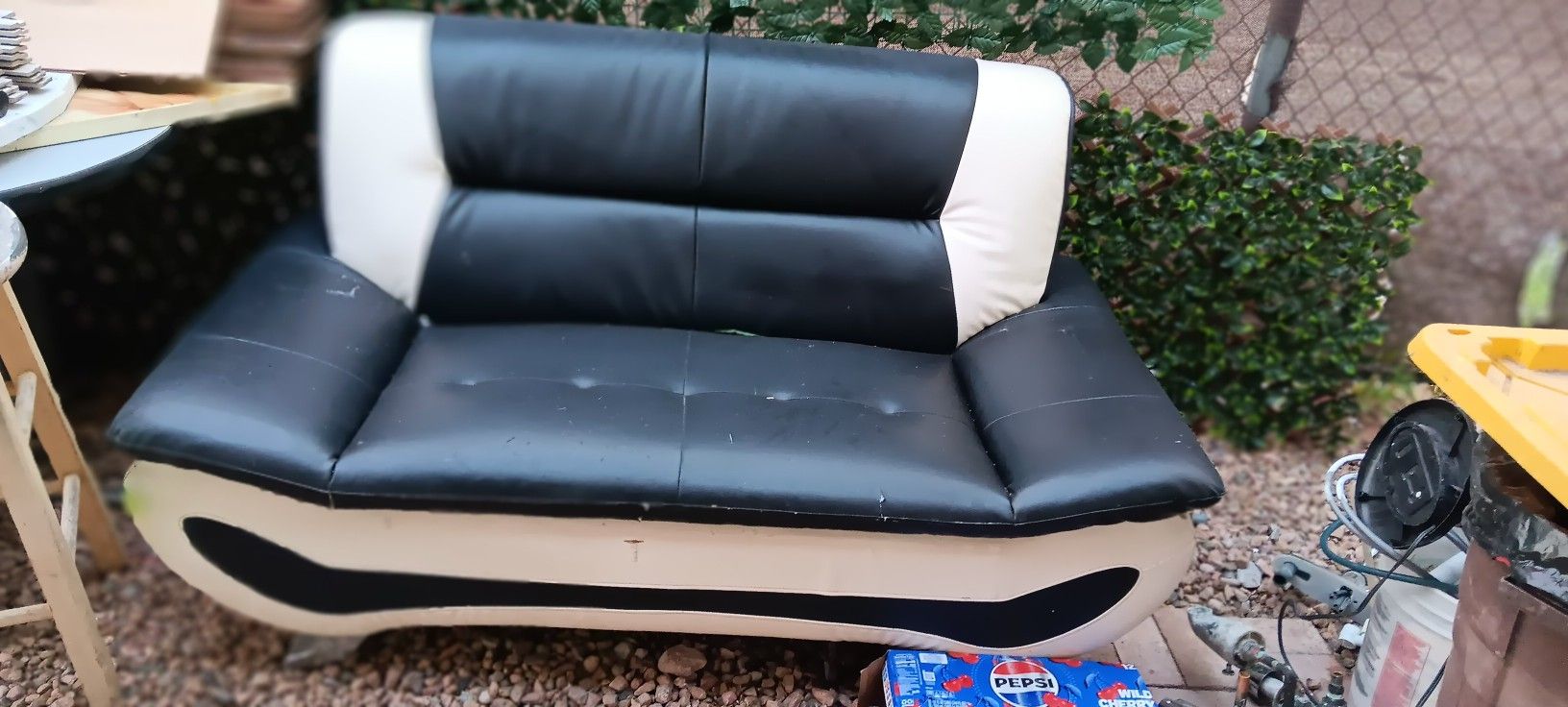 Couch/loveseat