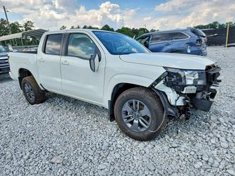2025 Nissan Frontier Crew Cab