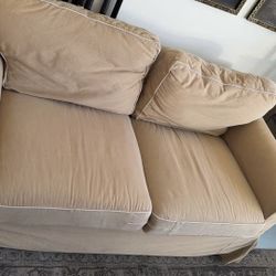 Loveseat Sofa – Comfortable – Good Condition