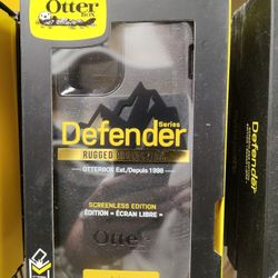 11 pro otter box defender case w clip