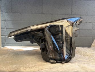 2024-2025 KIA SORENTO LEFT HEADLIGHT OEM