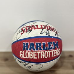 Harlem Globetrottrs autographed 
