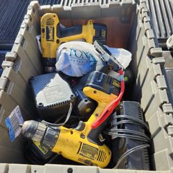 DEWALT DRILLS SEARS AND MORE DRILLS +BATTERIES AND CHARGERS