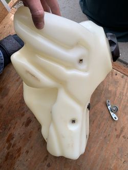 Aftermarket fuel tank for 2000’s CR