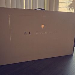 (BRAND NEW) Alienware M16 R2