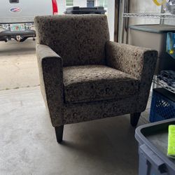 Love Seat/ Chair
