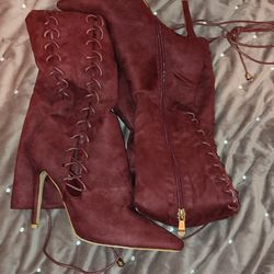 THIGH HIGH BOOTS- SIZE 7 GREAT CONDITION 