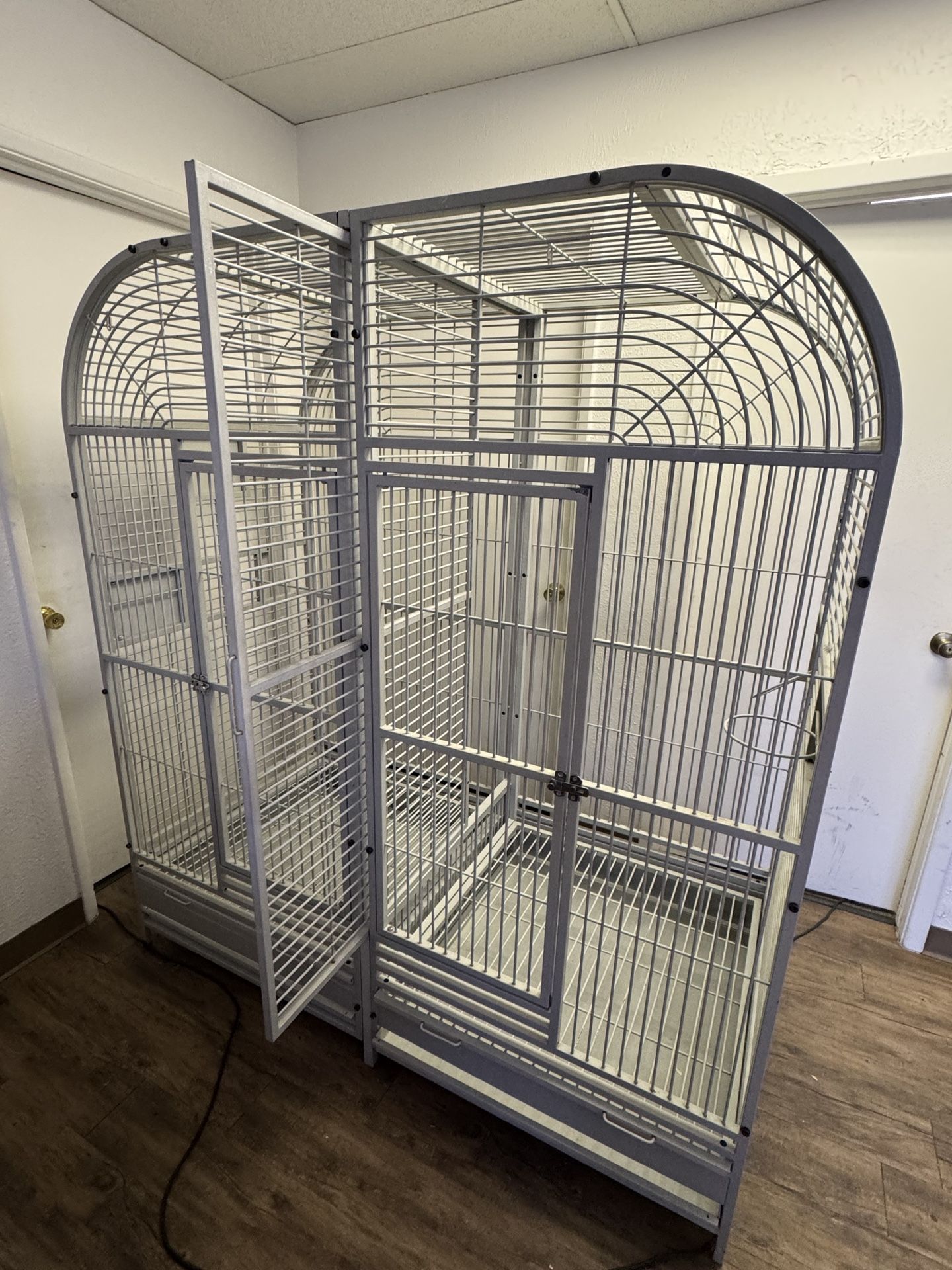 Large Bird Cage/Enclosure 