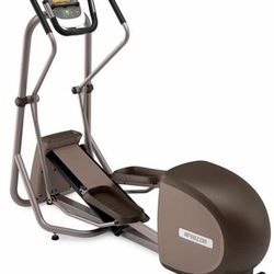 Precor EFX 5.25 Elliptical Machine