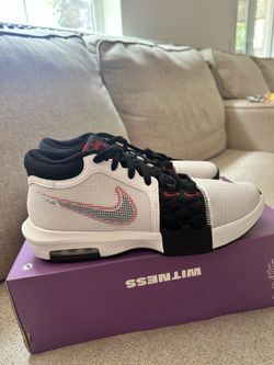Lebron Witness VIII Mens