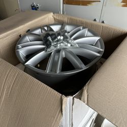 Volkswagen Tiguan OEM Wheels 
