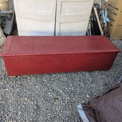 VINTAGE TRUNK 