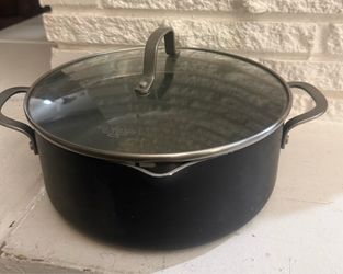 Calphalon Classic Dutch with lid 5 quart