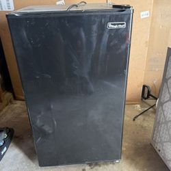 The Magic Chef 3.3 cu. ft. Mini Fridge in Black