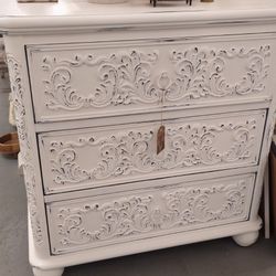2 White Shabby Chic Nightstands 