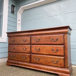 🪵 Solid Wood 6-Drawer Dresser w/ Mirror – 68 x 20.5 x 37.5
