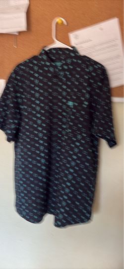 Men's Short Sleeve Button-Up Shirt