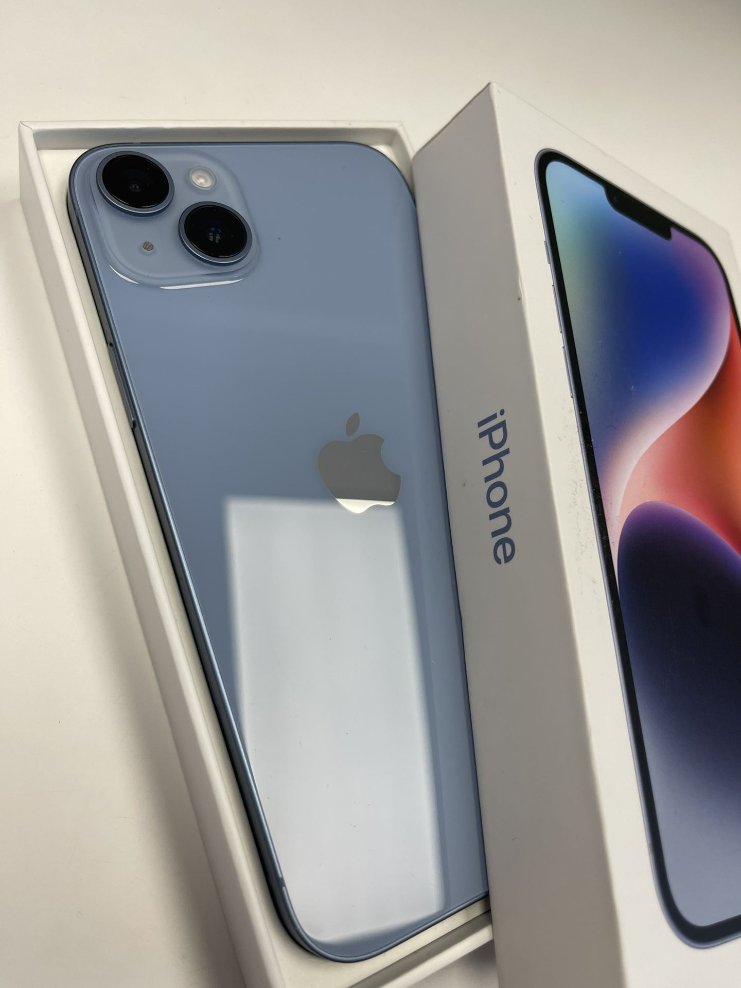 iPhone 14 Plus Unlocked 128Gb Like New With Box Battery 91% VISIT OUR STORE TODAY!