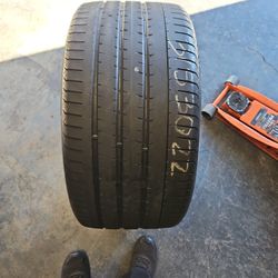 One 315/30/22 Pirelli PZERO 