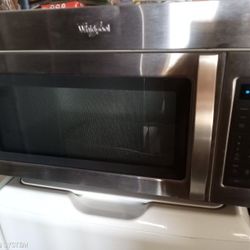 Whirlpool Microwave 