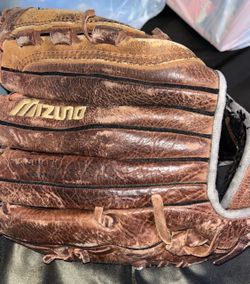 MIZUNO Slider 12” Professional Baseball Glove GSL1200 Right Hand Throw
