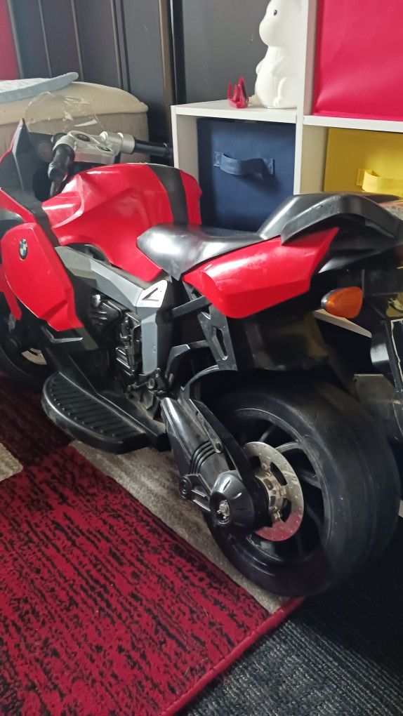 4× Kids Electric Bike