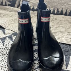 Hunter Black Boots Women Size 9 
