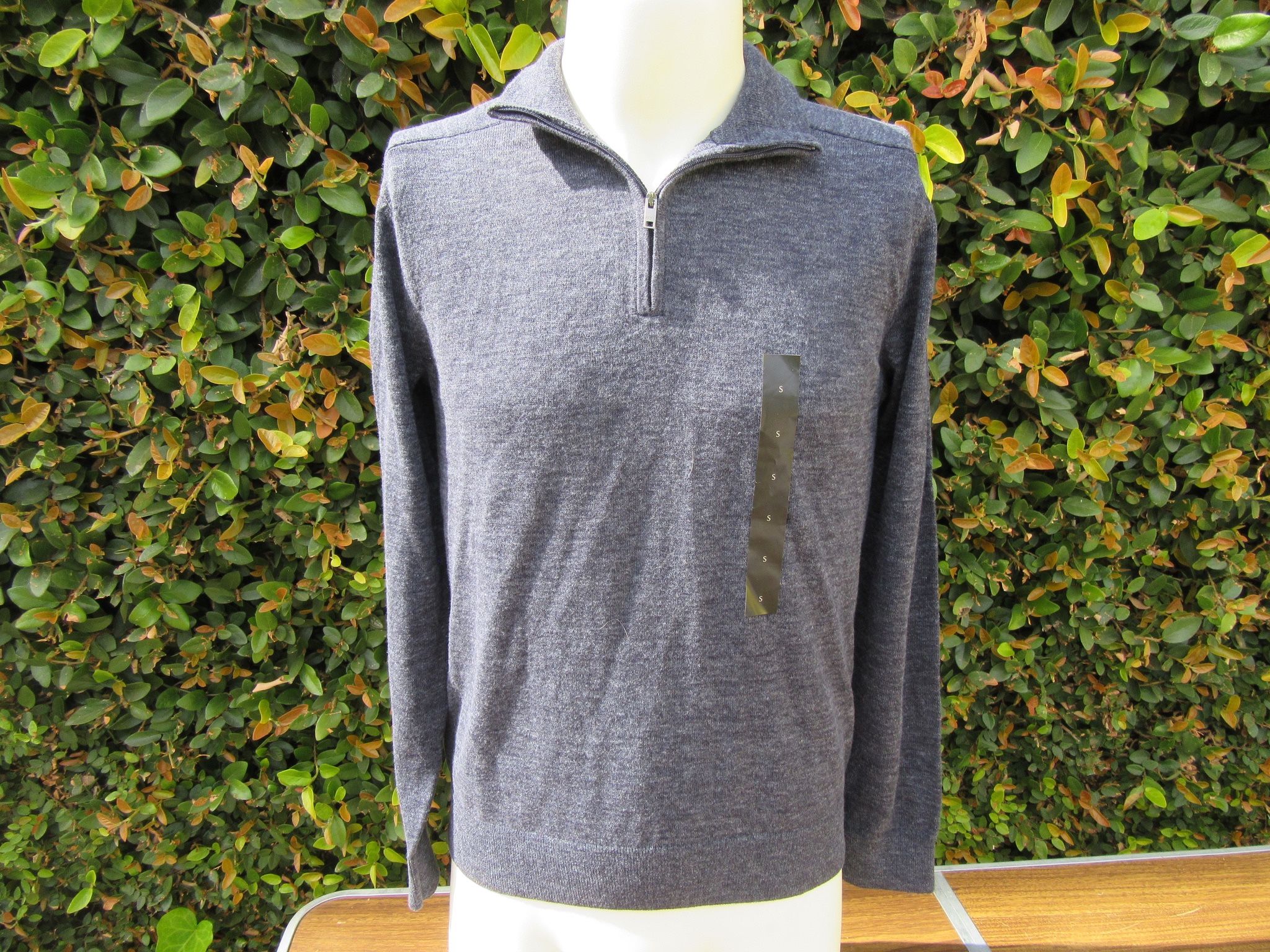 NWT Men's Small Blue Banana Republic X Repreve 1/4 Zip Sweater Pullover