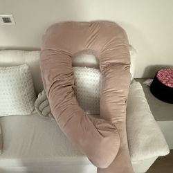 Pregnancy pillow