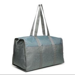BRAND NEW IN BAG Duffle bag - sage green