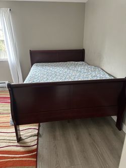 Queen bed