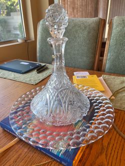 Crystal Glass Decanter with Stopper and Plate