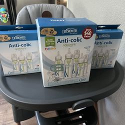 Dr. Brown's Natural Flow Anti-Colic Options+ First Year Baby Bottle Gift Set 