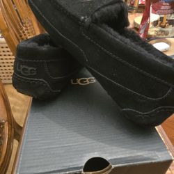 Uggs Mens Size 8