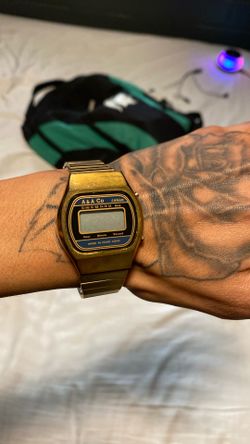 GOLD CURTIS CALENDAR LCD QUARTZ WRISTWATCH 5489