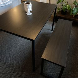 Black dining table + bench 