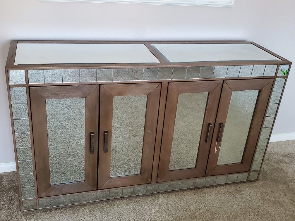 NEW BUFFET CONSOLE HUTCH WITH MIRROR DETAIL ALL AROUND