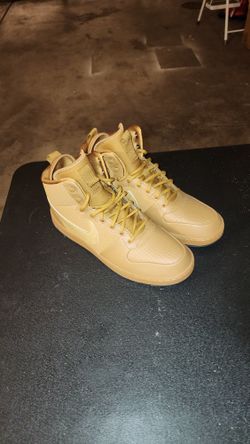 Size 11 Nike! (BRAND-NEW)