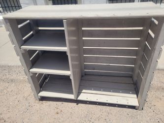 MUEBLE MULTI USOS