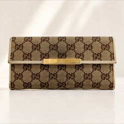Authentic Gucci wallet